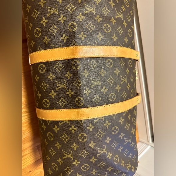 Authentic Louis Vuitton Keepall 55 Bag - Picture 16 of 16